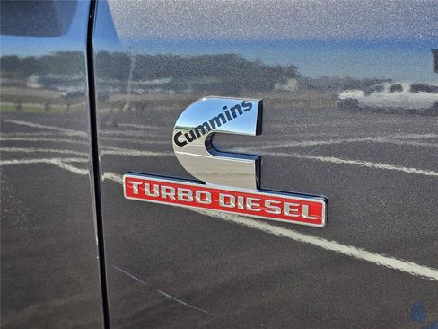 New 2026 RAM 2500 Tradesman AWD/4WD image 8