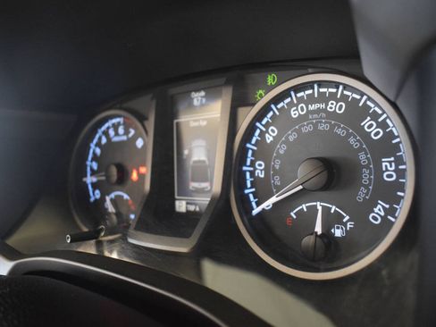 Used 2017 Toyota Tacoma TRD Pro AWD/4WD image 77
