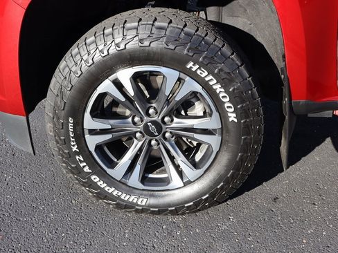 Used 2022 Chevrolet Colorado Z71 image 32