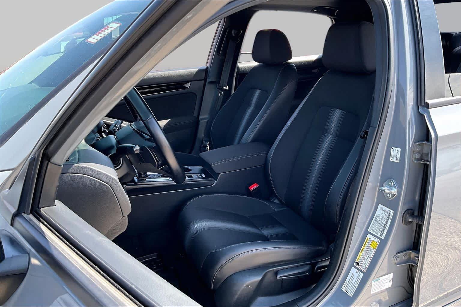 Used 2025 Honda Civic Sport image 8