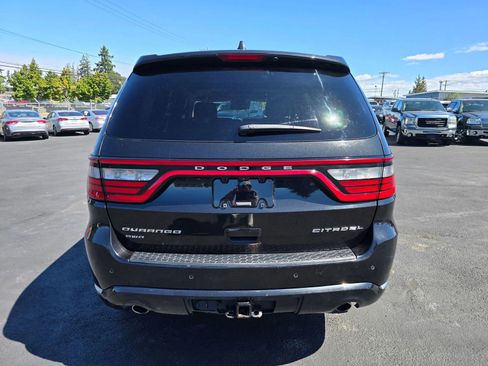Used 2016 Dodge Durango Citadel w/ Technology Group image 4