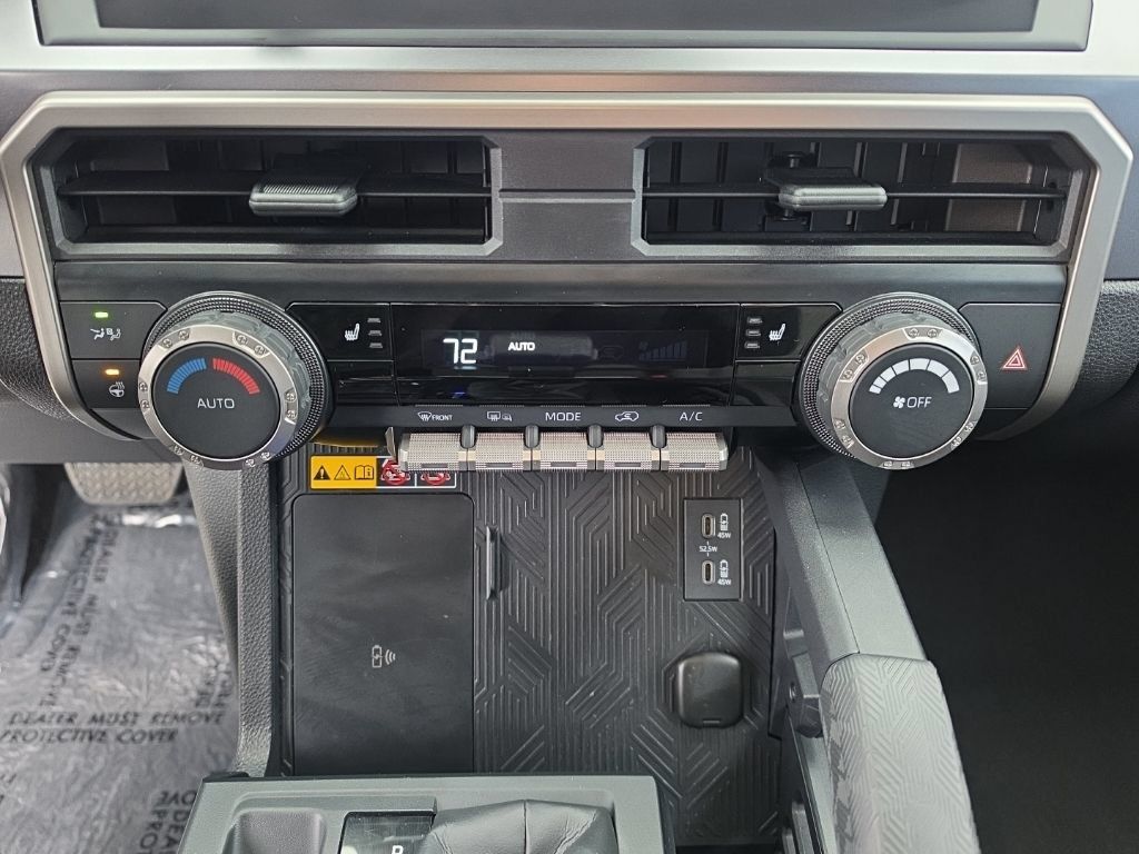 Used 2025 Toyota 4Runner TRD Off-Road AWD/4WD image 15