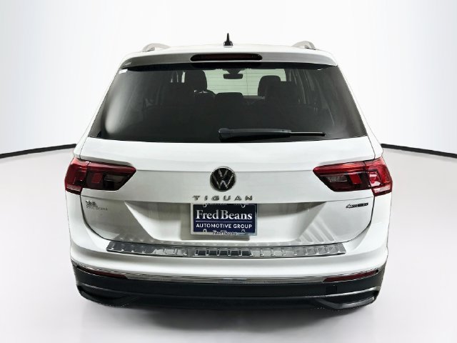 Certified 2024 Volkswagen Tiguan SE AWD/4WD image 7