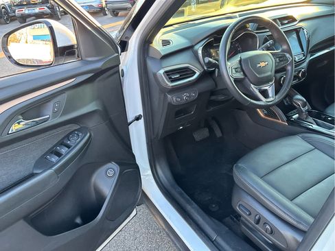 Certified 2023 Chevrolet TrailBlazer ACTIV w/ Sun and Liftgate Package image 8