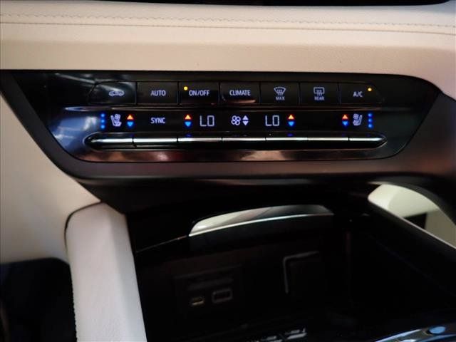 Used 2023 Buick Envision Avenir AWD/4WD image 26