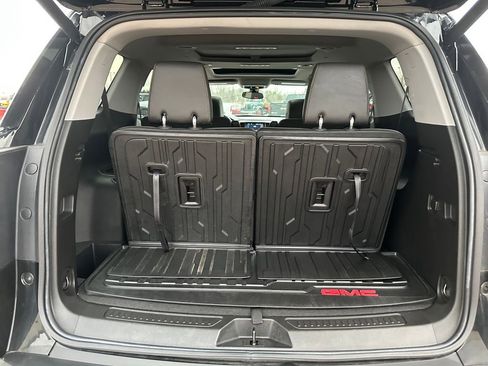 Used 2023 GMC Acadia AT4 w/ Technology Package image 28