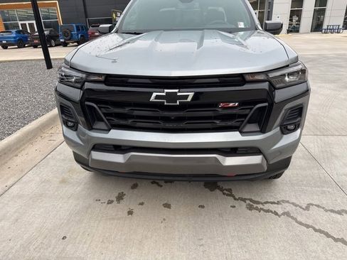 Used 2024 Chevrolet Colorado Z71 w/ Z71 Convenience Package 2 image 14