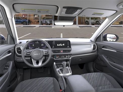 New 2026 Kia Seltos LX image 14