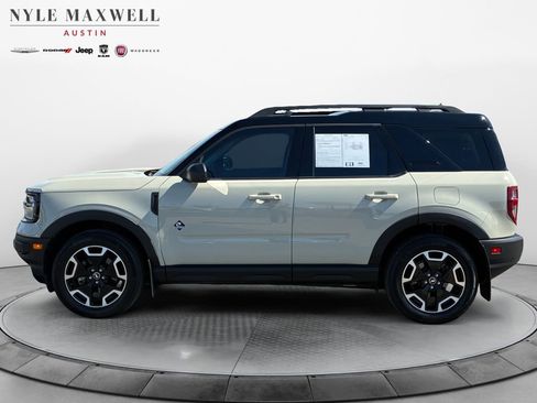 Used 2024 Ford Bronco Sport Outer Banks w/ Tech Package image 13