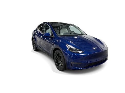 Certified 2023 Tesla Model Y Long Range AWD/4WD image 8