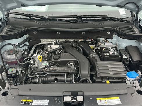 New 2026 Volkswagen Taos SE image 32