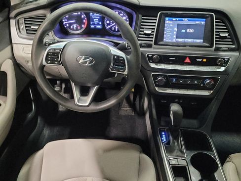 Used 2019 Hyundai Sonata SE w/ Winter Weather Package image 22