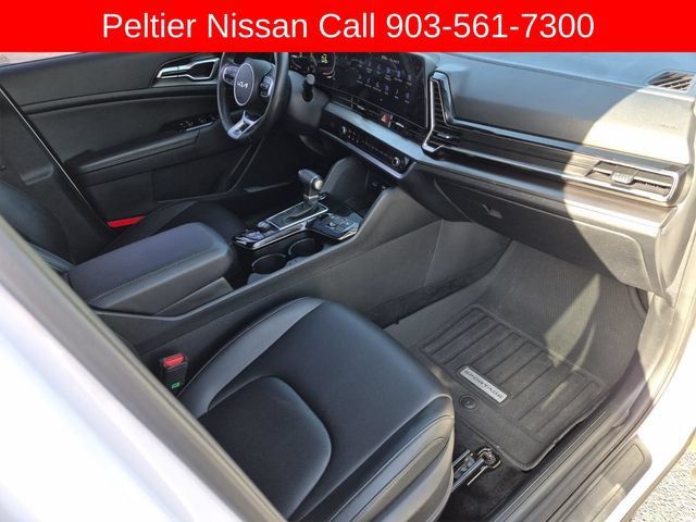 Used 2024 Kia Sportage EX FWD image 10