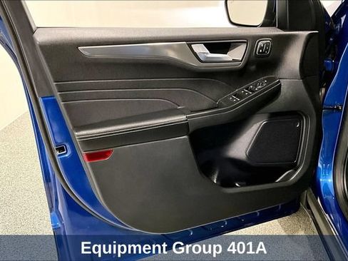 Used 2022 Ford Escape Titanium w/ Class II Trailer Tow Package AWD/4WD image 26
