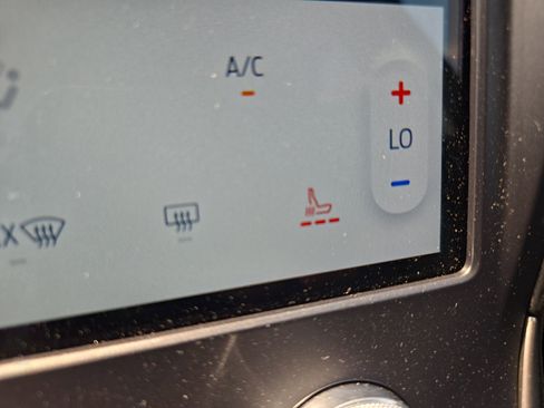 Certified 2023 Ford Edge SEL image 30