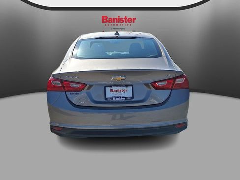 Used 2023 Chevrolet Malibu LT FWD image 5