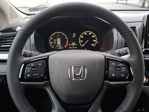 New 2026 Honda Odyssey Touring image 10