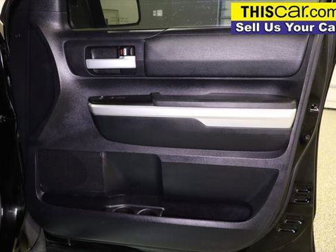 Used 2016 Toyota Tundra SR5 w/ SR5 Upgrade Package image 33