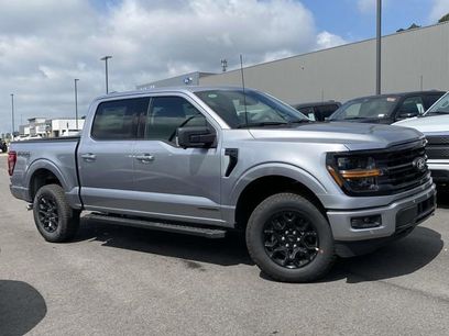 New 2025 Ford F150 XLT w/ Equipment Group 302A MID
