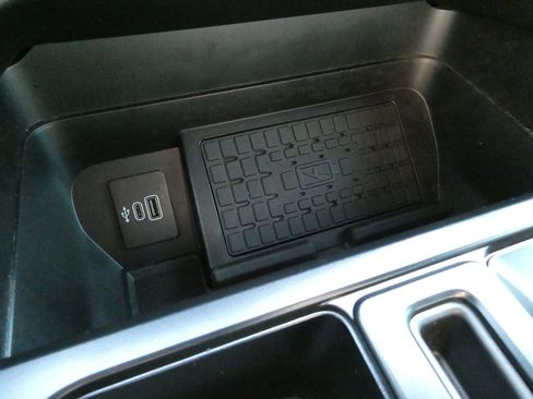 Used 2025 Ford F150 XLT w/ Equipment Group 302A MID AWD/4WD image 27