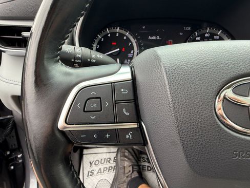 Used 2021 Toyota Highlander Platinum image 28