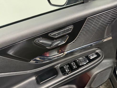 Used 2022 Lincoln Corsair AWD w/ Premium Package image 22