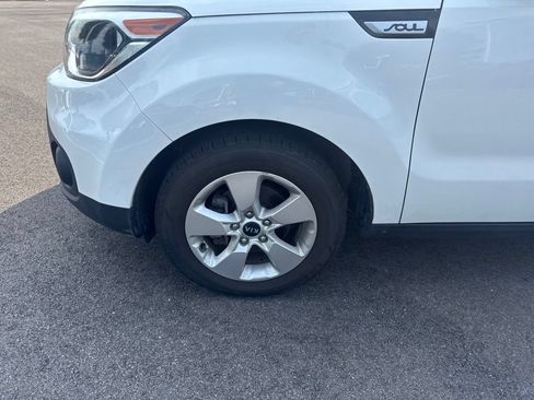 Used 2019 Kia Soul FWD image 17
