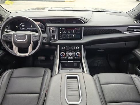 Used 2022 GMC Yukon Denali image 17