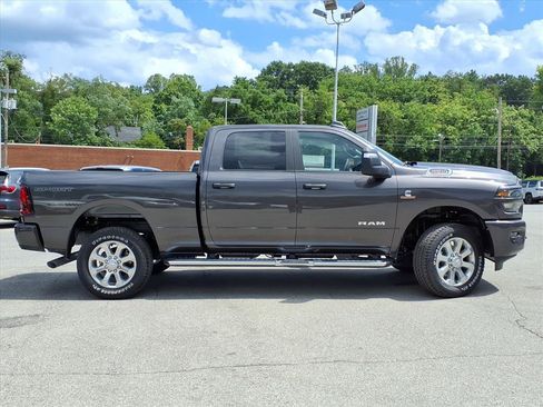 New 2026 RAM 2500 Big Horn AWD/4WD image 3
