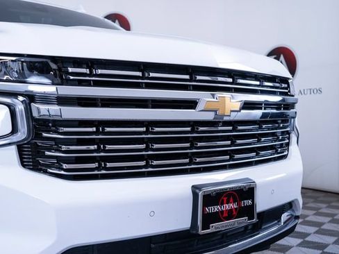 Used 2021 Chevrolet Tahoe Premier w/ Premium Package AWD/4WD image 10