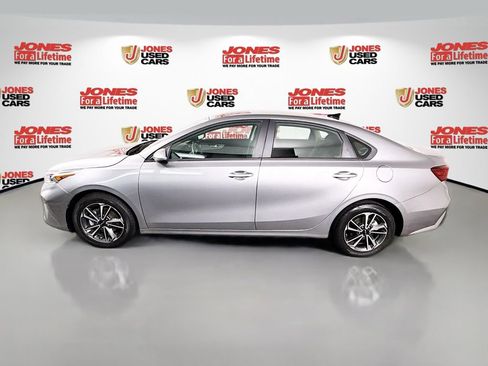 Used 2023 Kia Forte LXS image 13