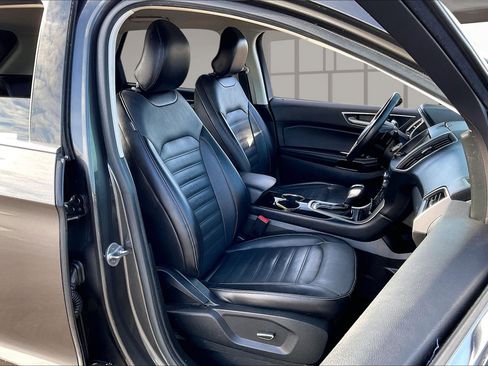 Used 2018 Ford Edge SEL w/ Equipment Group 201A image 29