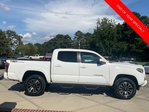 Used 2020 Toyota Tacoma TRD Sport image 8