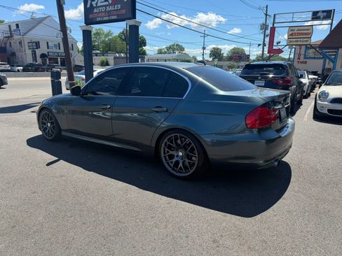 Used 2011 BMW 335i xDrive Sedan AWD/4WD image 3
