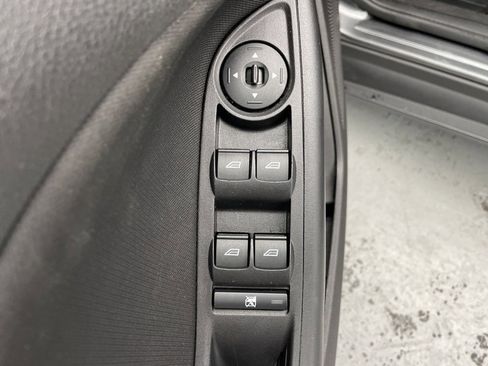 Used 2017 Ford Focus SE image 20