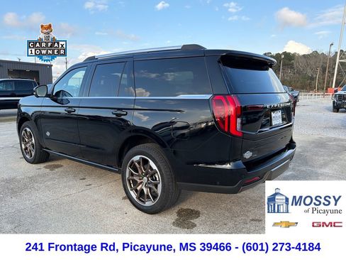 Used 2025 Ford Expedition King Ranch image 3