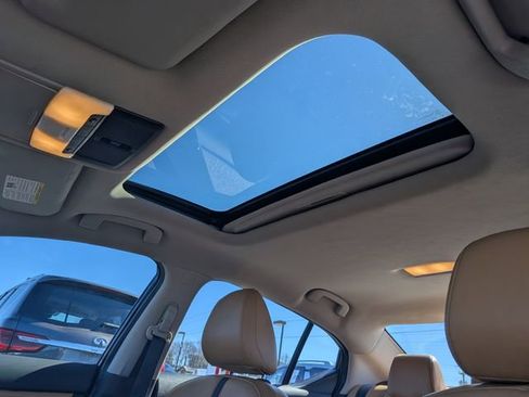 Certified 2022 Nissan Sentra SV w/ SV Premium Package image 17