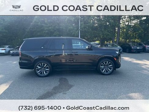 Used 2022 Cadillac Escalade Sport w/ Touring Package AWD/4WD image 4