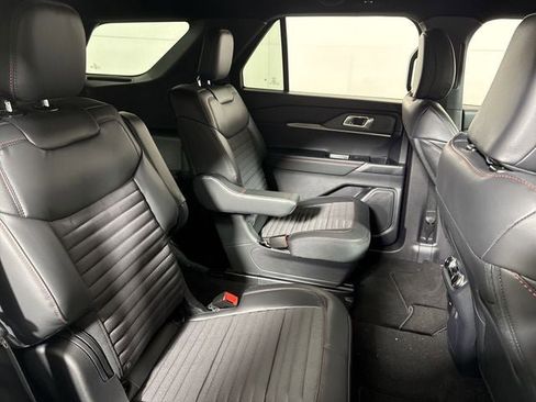 New 2026 Ford Explorer ST-Line image 15