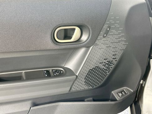 Certified 2025 MINI Cooper 2-Door Hardtop image 19