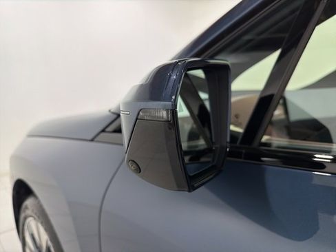 Used 2026 BMW iX xDrive45 image 9