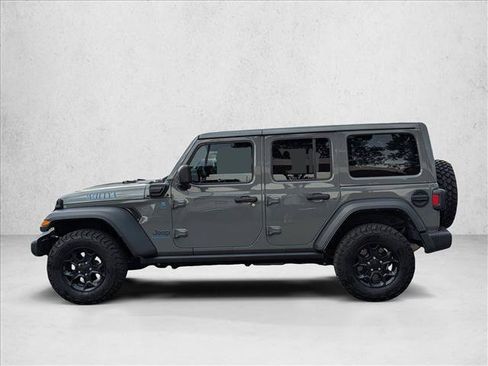 Used 2023 Jeep Wrangler Unlimited w/ Cold Weather Group AWD/4WD image 8