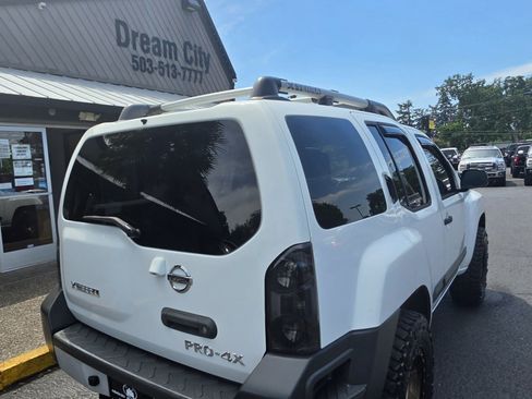 Used 2014 Nissan Xterra PRO-4X w/ Pro-4x Leather Package AWD/4WD image 10