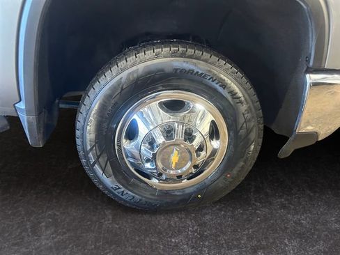 Used 2024 Chevrolet Silverado 3500 LTZ w/ LTZ Plus Package image 28