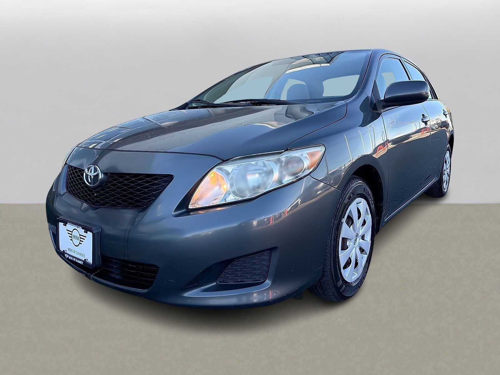 Used 2010 Toyota Corolla LE FWD image 1