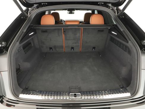 Used 2025 Audi Q8 Prestige w/ Prestige Package image 29