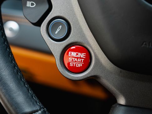 Used 2017 Ferrari 488 GTB RWD image 52