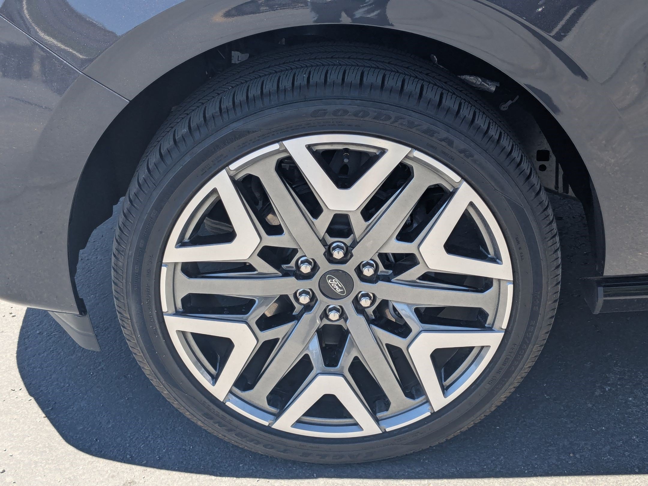 Certified 2026 Ford Expedition Max Platinum w/ Platinum Ultimate Package AWD/4WD image 15