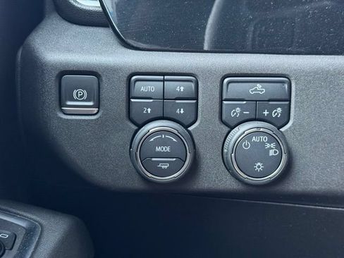 Certified 2024 Chevrolet Silverado 1500 LT w/ True North Edition Plus AWD/4WD image 31