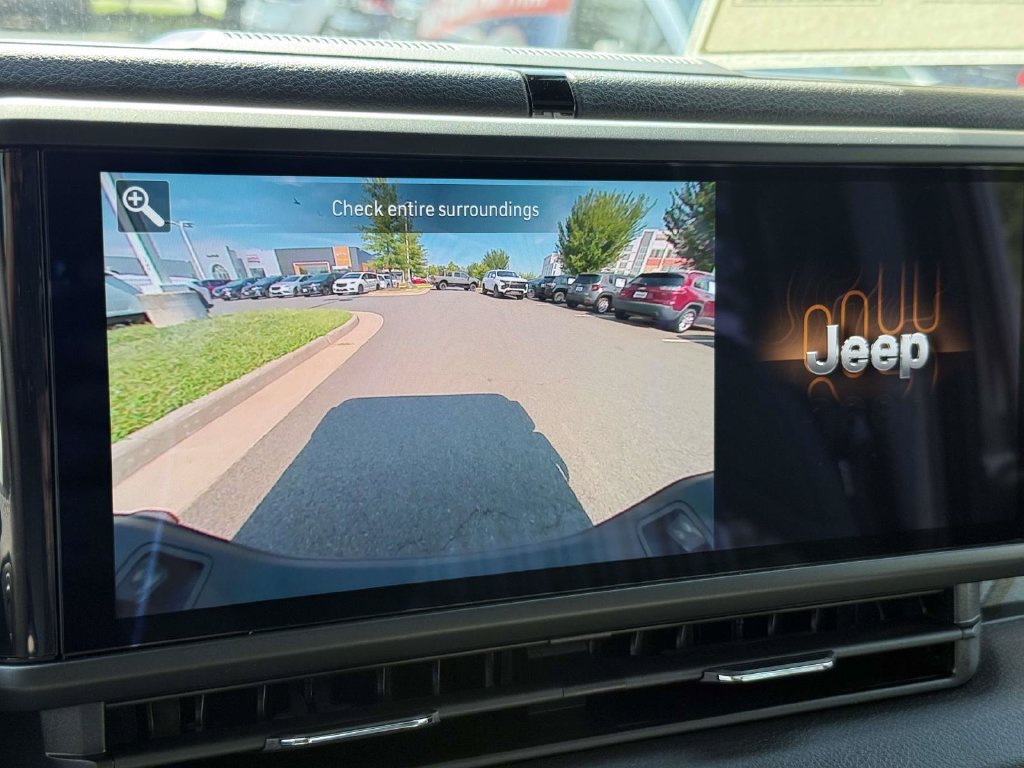 New 2026 Jeep Gladiator Sport AWD/4WD image 28